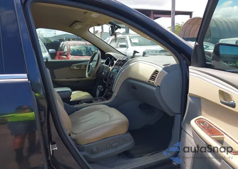 2012 Chevrolet Traverse 2Lt z USA, uszkodzony, nr VIN 1GNKRJED3CJ159696